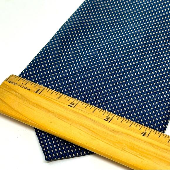 Hugo Boss 100% Silk Neck Tie - NAVY - Picture 4 of 5